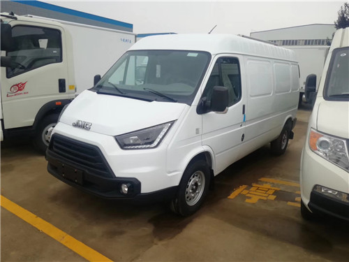 江鈴特順長軸面包冷藏車現(xiàn)車一臺(tái),配置高端,現(xiàn)車僅此一臺(tái)