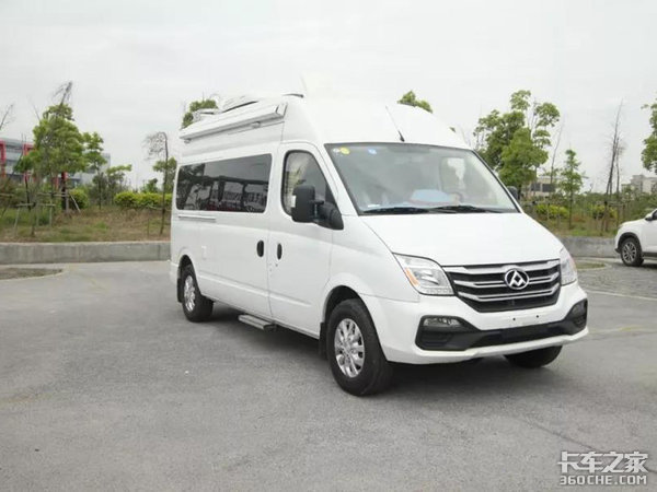 內(nèi)飾高檔！實拍定制版大通V80長軸房車