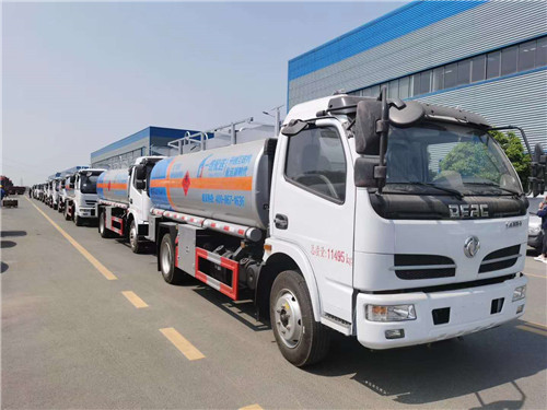 東風(fēng)多利卡D7加油車(chē)批量發(fā)車(chē)了，貨車(chē)安全達(dá)標(biāo)已公示
