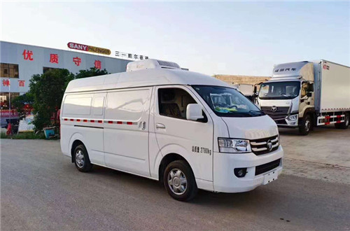 國六福田G7面包冷藏車匹配沈陽航天三菱160馬力汽油發(fā)動(dòng)機(jī)，容積5.8方