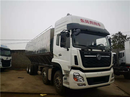 國五東風天龍前四后八40方鋁合金飼料車自重輕，拉的多，不超載