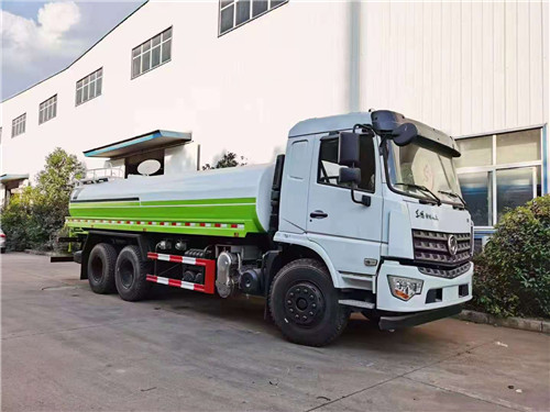 國六東風(fēng)專底后雙橋灑水車，最后2臺5月1號之前的證，現(xiàn)車，不受稅改