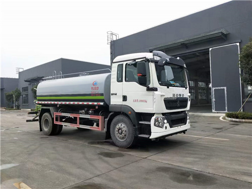 國(guó)六重汽豪沃14方灑水車(chē)特價(jià)促銷(xiāo)！整車(chē)優(yōu)惠4000元