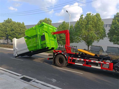 東風(fēng)?天錦勾臂垃圾車(chē)