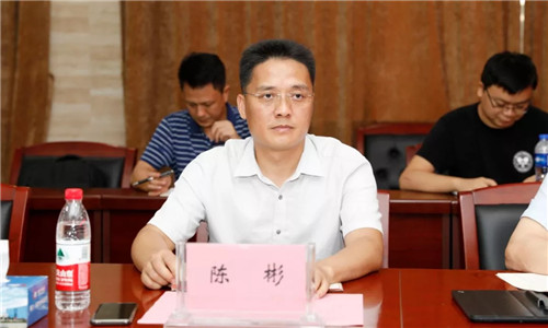 本期頭條：以國六切換為戰(zhàn)略抓手，程力繼續(xù)領(lǐng)跑全國專用車市場----國內(nèi)兩大商用車主機供應(yīng)商聯(lián)袂助推程力汽車領(lǐng)先國六專汽制造行業(yè)