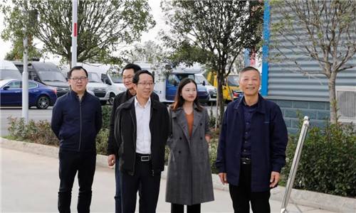 本期要聞：湖北省政府研究室黨組成員、副主任劉月純帶隊(duì)赴程力集團(tuán)調(diào)研指導(dǎo)工作