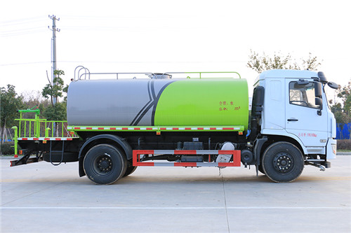 國(guó)六D3L 12噸灑水車(chē) (2).jpg