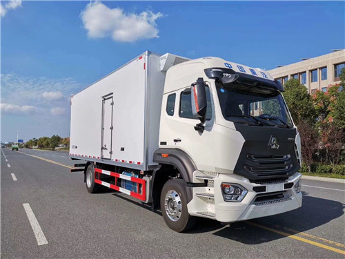 重汽豪沃6米8冷藏車(chē)參數(shù)（國(guó)V） (1).jpg
