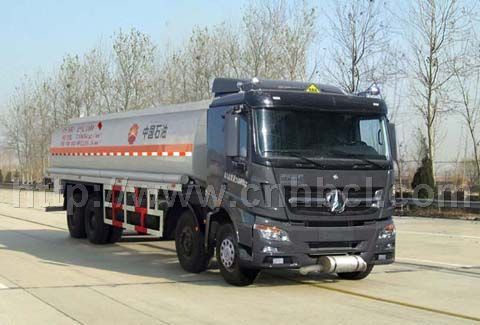 北奔前四后八天燃?xì)?5.5方加油車(chē)