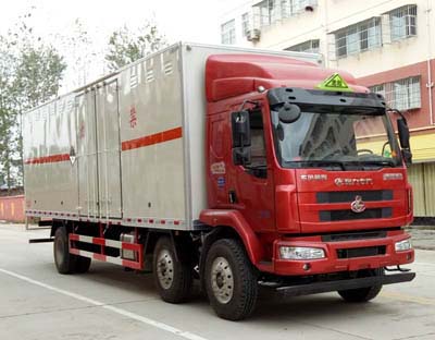 國五東風(fēng)柳汽廂長9.55米雜項危險物品廂式運(yùn)輸車 